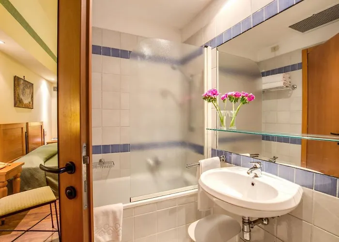 Botticelli Hotell 4*